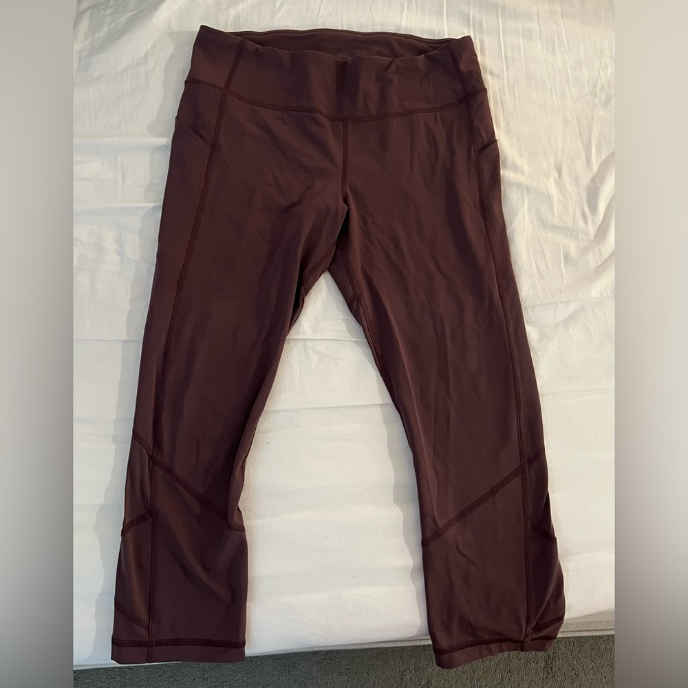 LULULEMON Cropped Leggings